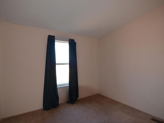 4th image of 115 N 377th Ave