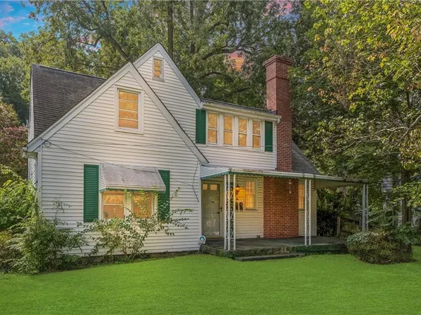 16 Old Fox Hill Rd, Hampton, VA 23669