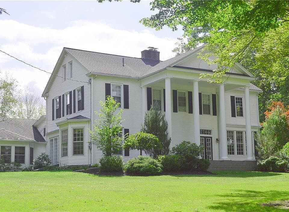 1st image of 15 Lakeview Ave