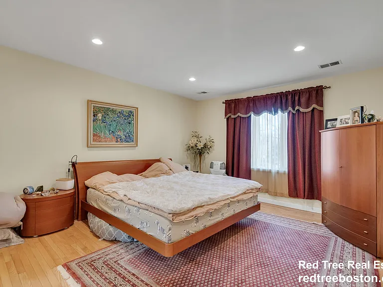 829 Chestnut St #1 — Photo 8