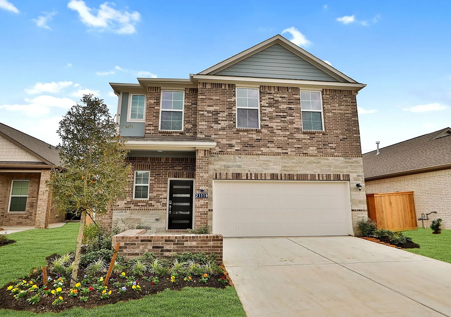 For Lease | 4 Bed, 2.5 Bath | 1,785 Sq Ft | Bridgeland Creekland Village Community | — Photo 2