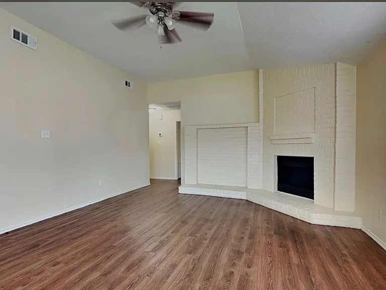 3903 Mattingham Dr — Photo 3
