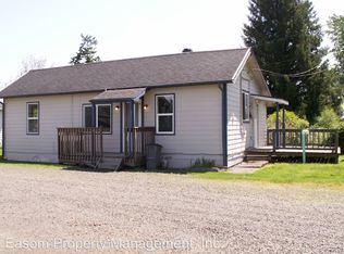 92306 Clover Rd APT B, Astoria, OR 97103