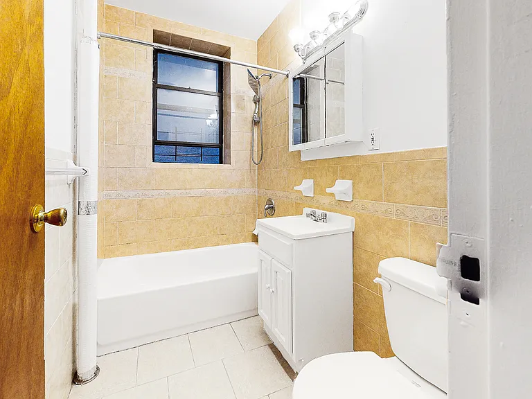 133 W 116th St #3B — Photo 5