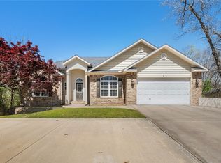 3 Rutland Dr, Bella Vista, AR 72714