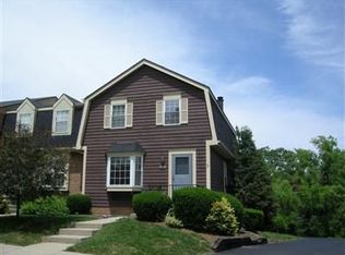 2815 Red Lion Ct, Centerville, OH 45440