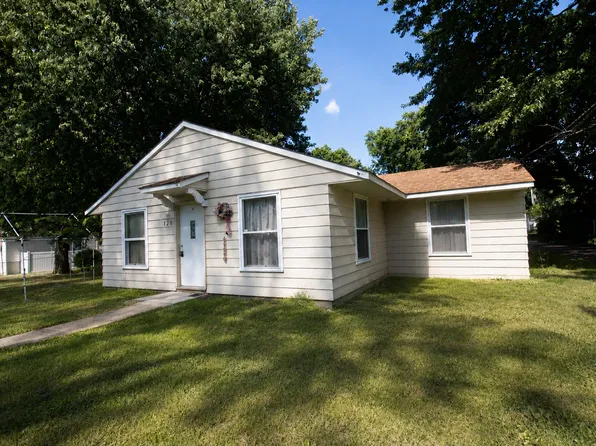 720 Grant Ave, Dixon, IL 61021
