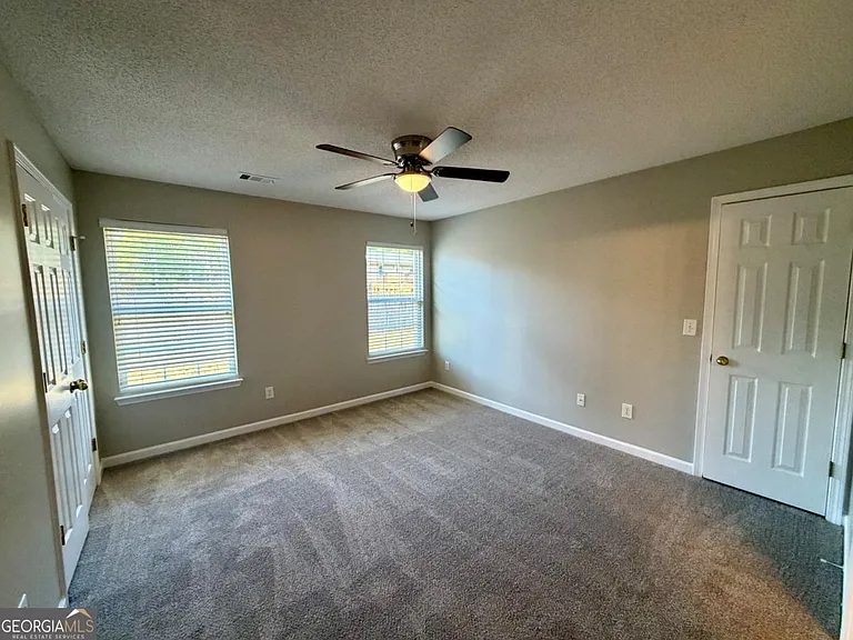 15 Lakeside Cir — Photo 9