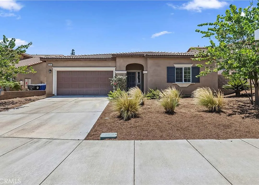 4 bed, 2313 sqft, $3,497 — Photo 4