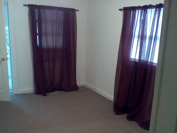 4th image of 3709 E Genesee St