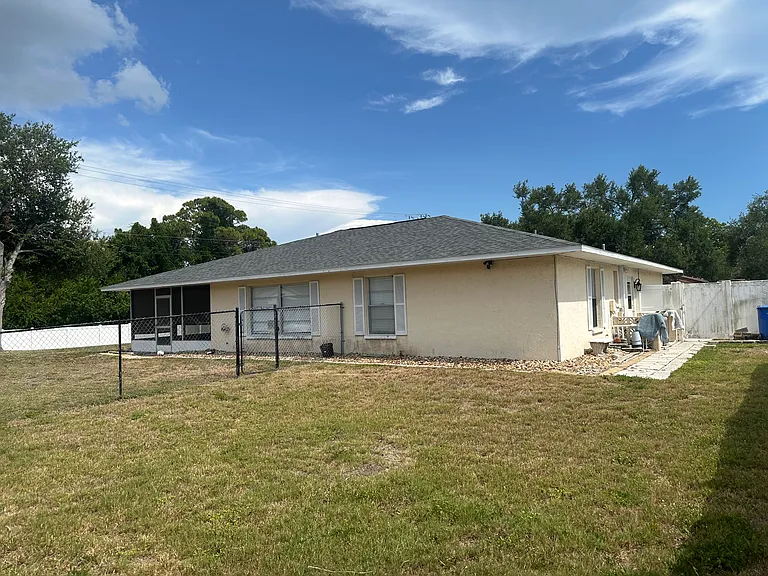 5102 36th Avenue Dr W — Photo 24