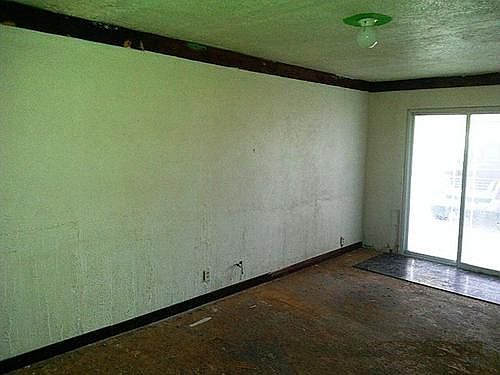 5th image of 3320 Collins Ave