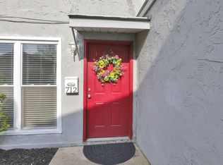 712 Cherry Hollow Rd #F, Columbus, OH 43228