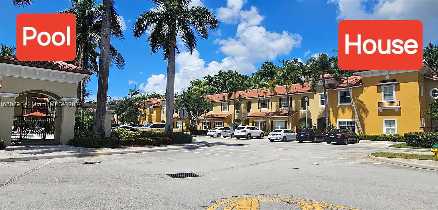3 bed, 2.5 bath, $2,900 — Photo 1