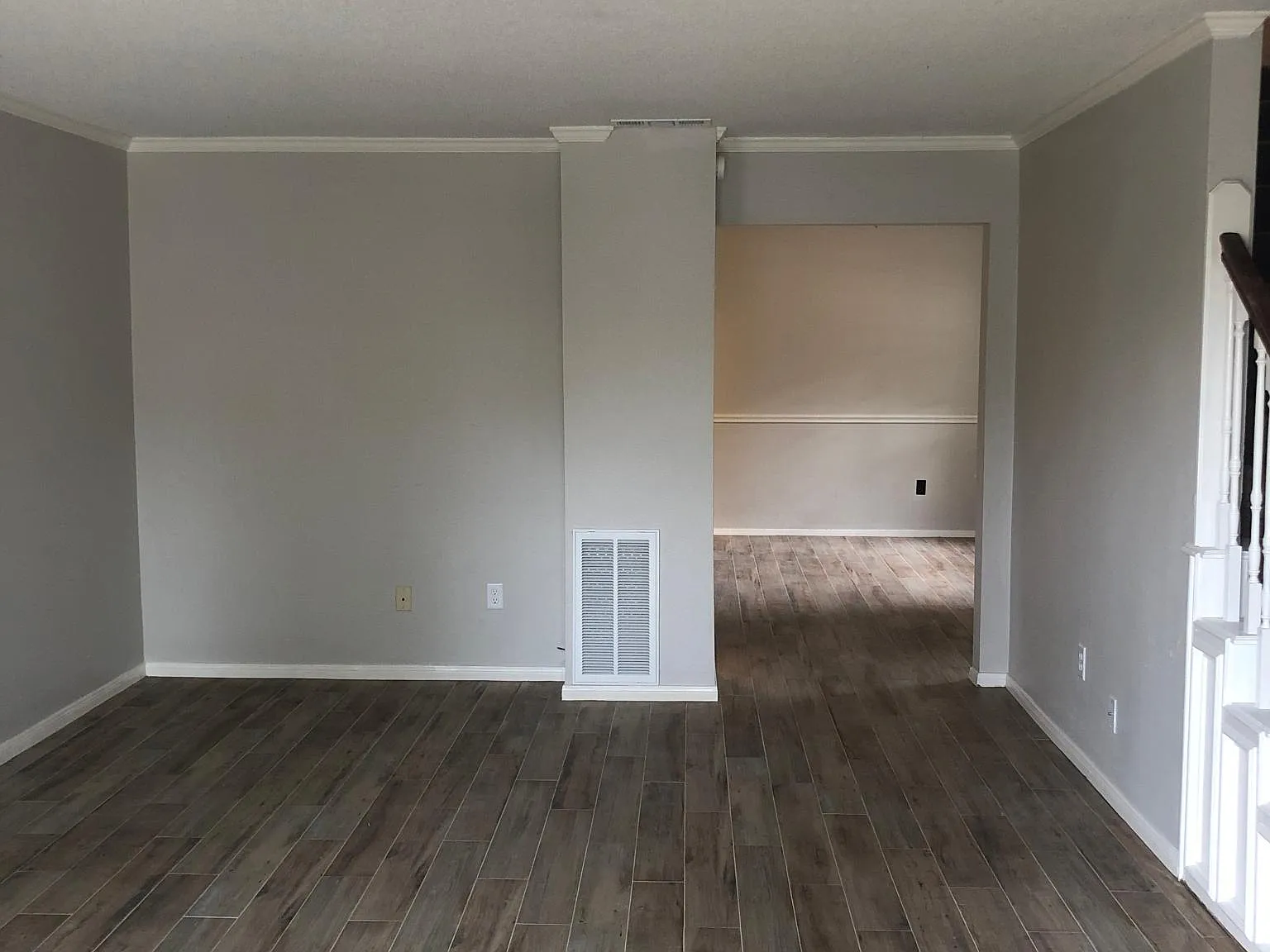 4611 Orange Cir N — Photo 3