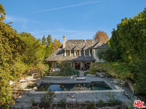 2nd image of 4155 Green Meadow Ct