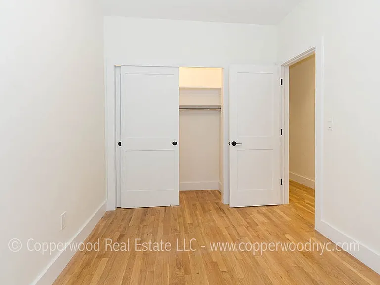 430 E 89th St #B — Photo 4