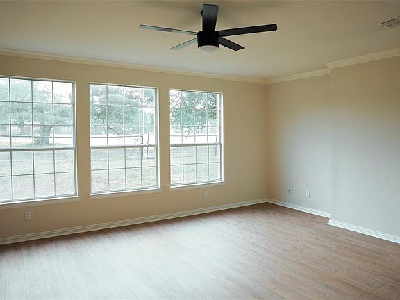 2nd image of 5716 Lafayette Dr #5716
