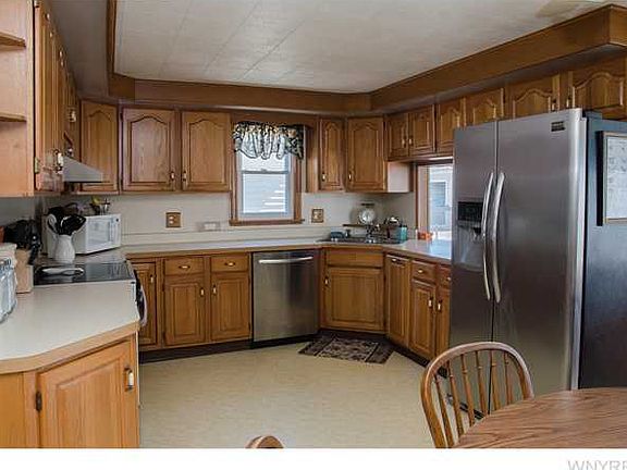5th image of 447 Orchard Dr
