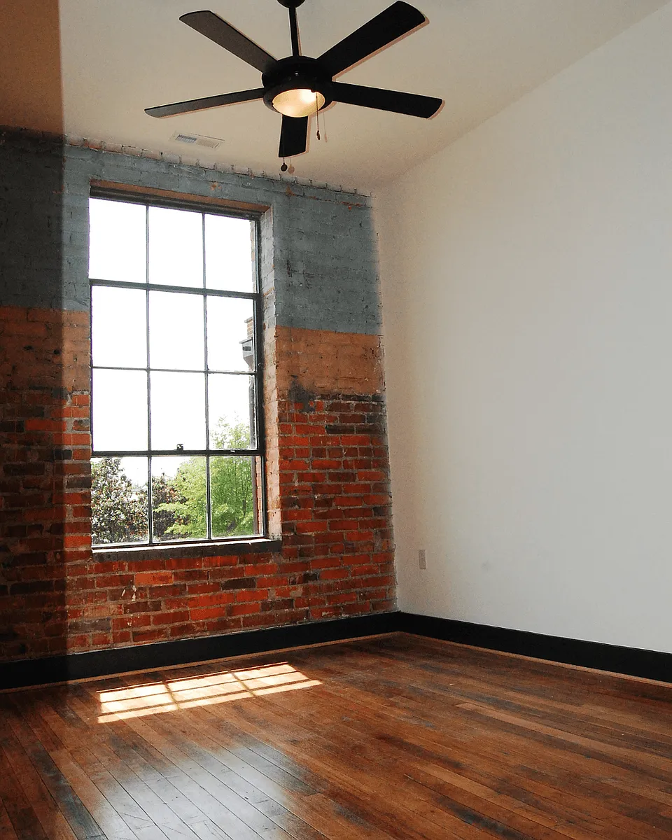 Building Photo - The Lofts at One Eleven