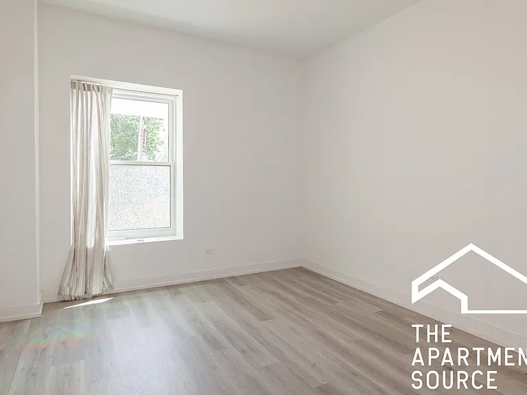 4937 N Saint Louis Ave #2S — Photo 12
