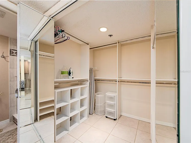 690 Island Way #404 — Photo 19