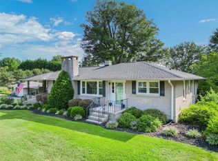 6 Walnut Ln, Travelers Rest, SC 29690