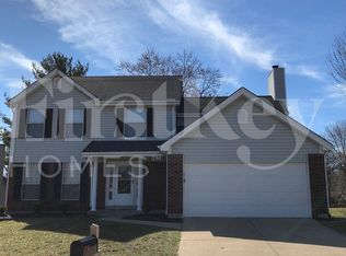 16727 N Fork Ridge Dr, Florissant, MO 63034