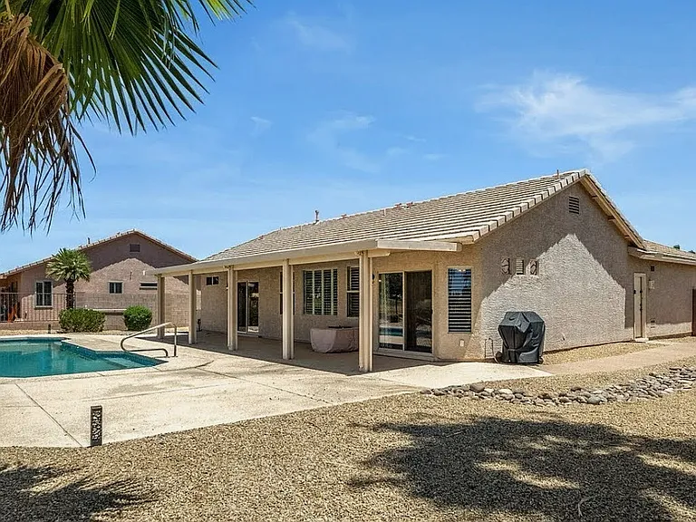 1264 E Waterview Pl — Photo 4