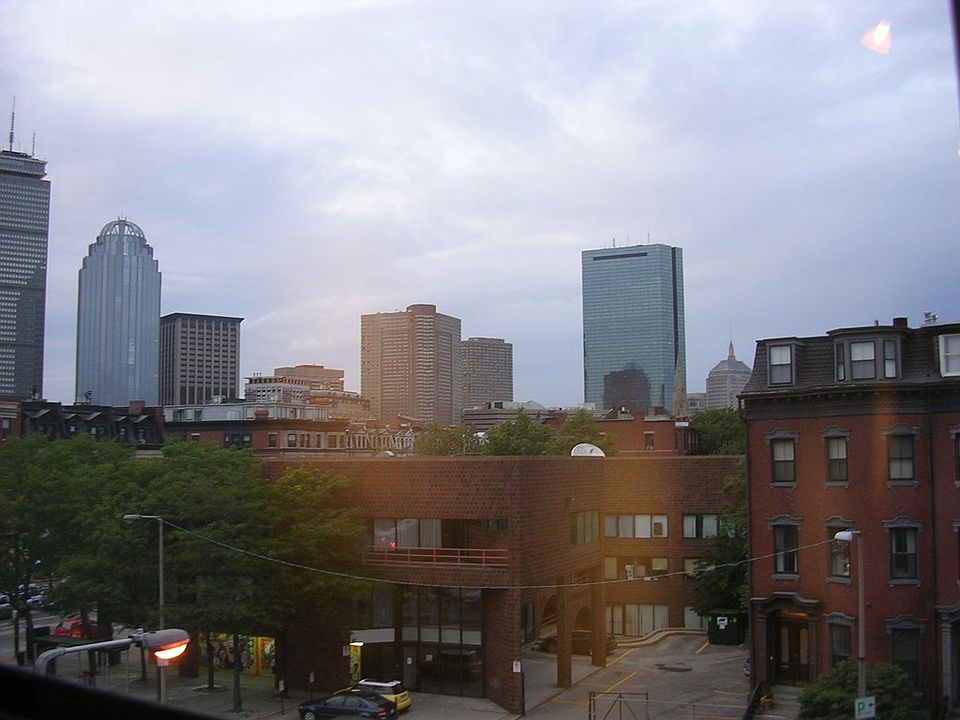Building Photo 3