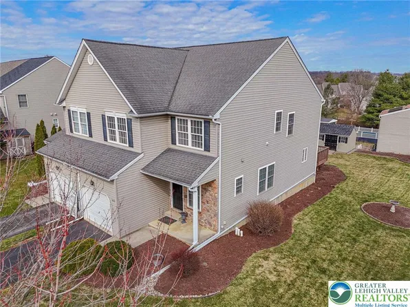 5633 Kart Dr, Allentown, PA 18106