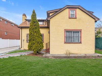 147-49 84th Rd, Jamaica, NY, 11435