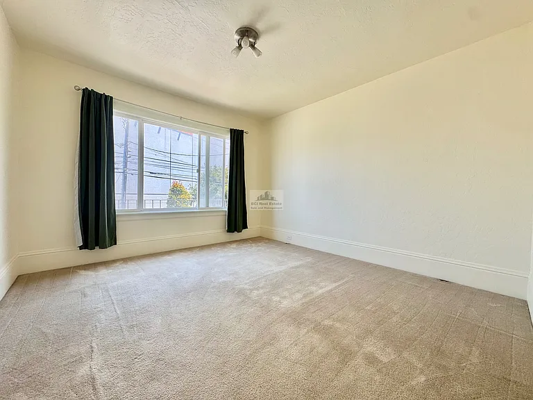 1843 Egbert Ave #UPSTAIRS ONLY — Photo 10