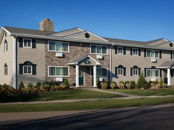 Fairfield Plaza West At West Sayville