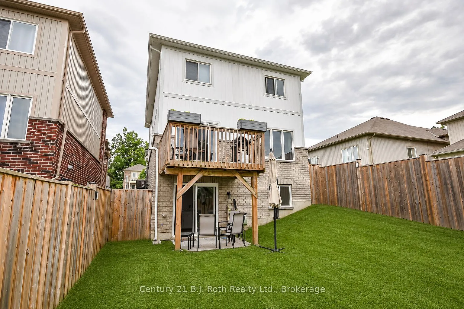 4 bed, $2,850 — Photo 2
