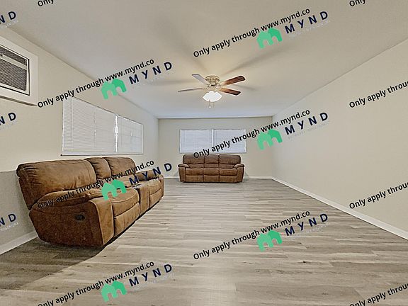 5th image of 1402 E 33rd Ave APT A