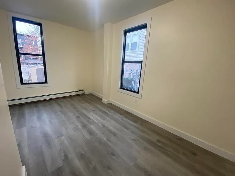 84 Irving St #1 — Photo 9