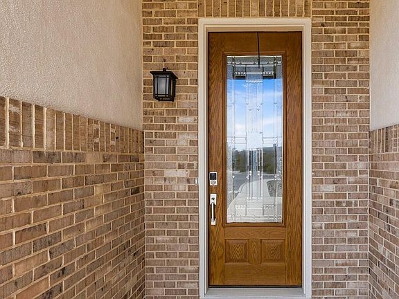 3rd image of 1620 N Jackie Ranch Pl