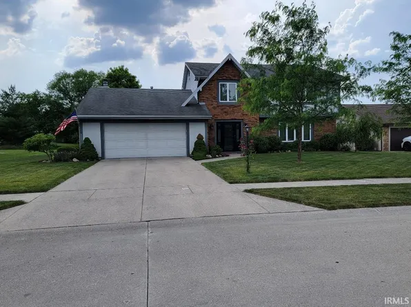 2926 Carrington Dr, Fort Wayne, IN 46804