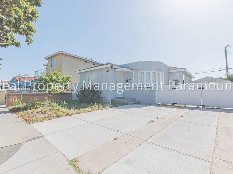 5938 Southside Dr — Photo 2