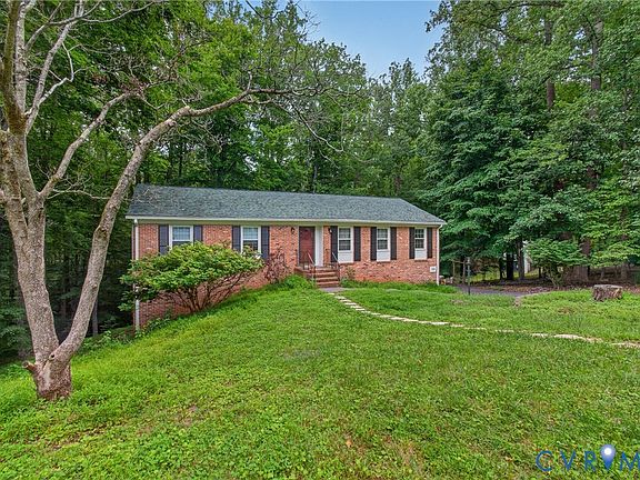 5th image of 310 Crestfield Ct
