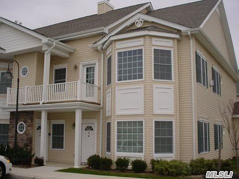 1st image of 134 Autumn Dr