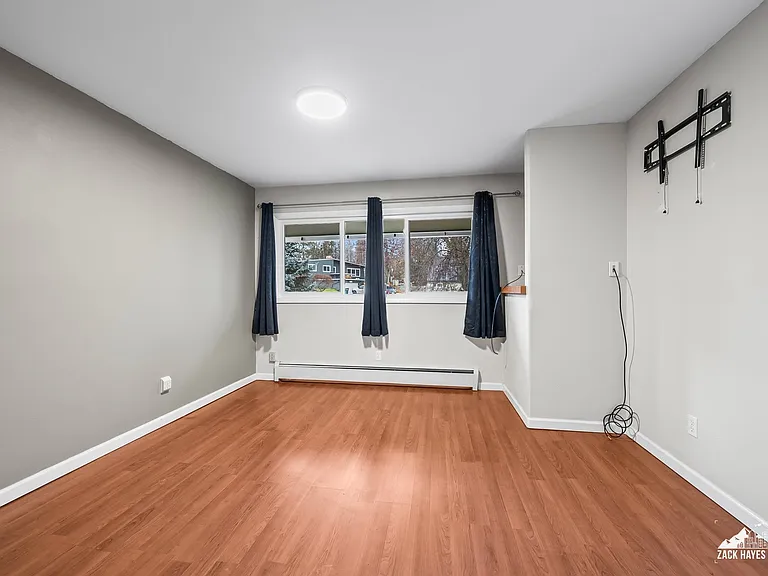 3868 Shannon Cir — Photo 25
