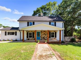 110 W 3rd St, Williamston, SC 29697