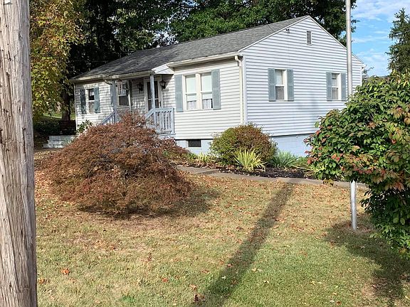 2nd image of 1001 Lancaster St