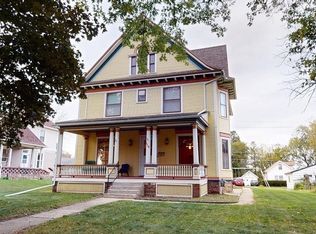 714 W Cherry St, Cherokee, IA 51012