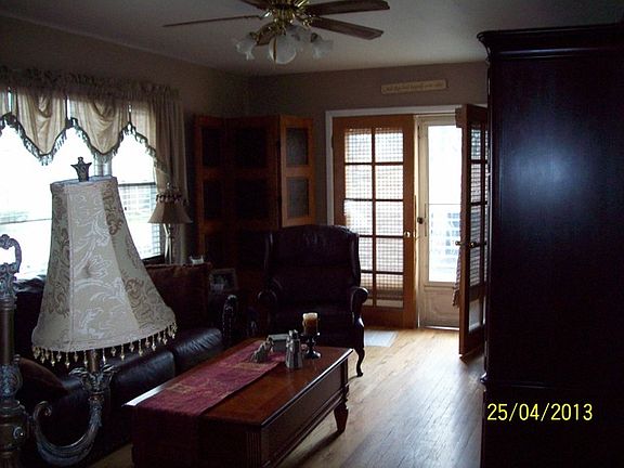 5th image of 9554 S Richmond Ave