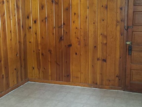 3rd image of 603 Emery St APT 6