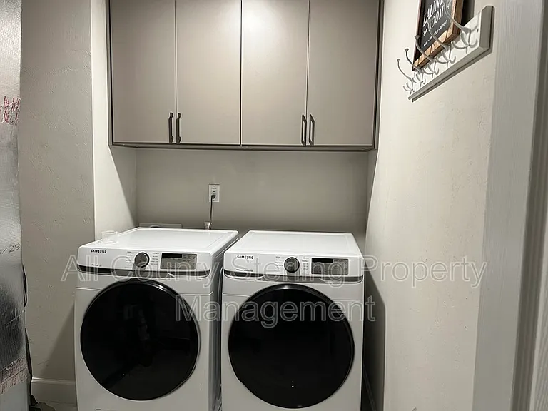 25107 SW 9th Ln — Photo 5