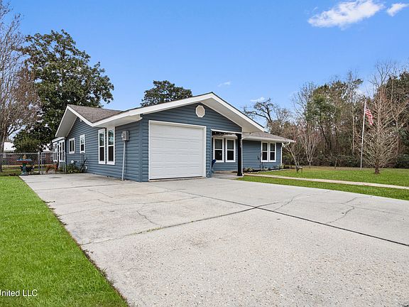 4th image of 254 Pine Ridge Dr